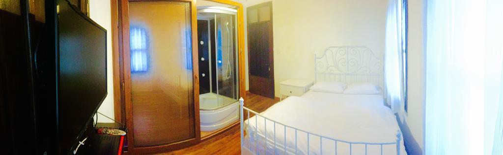 Pastor Historical Apart-Hotel The Gulf Of Izmir Esmirna Quarto foto