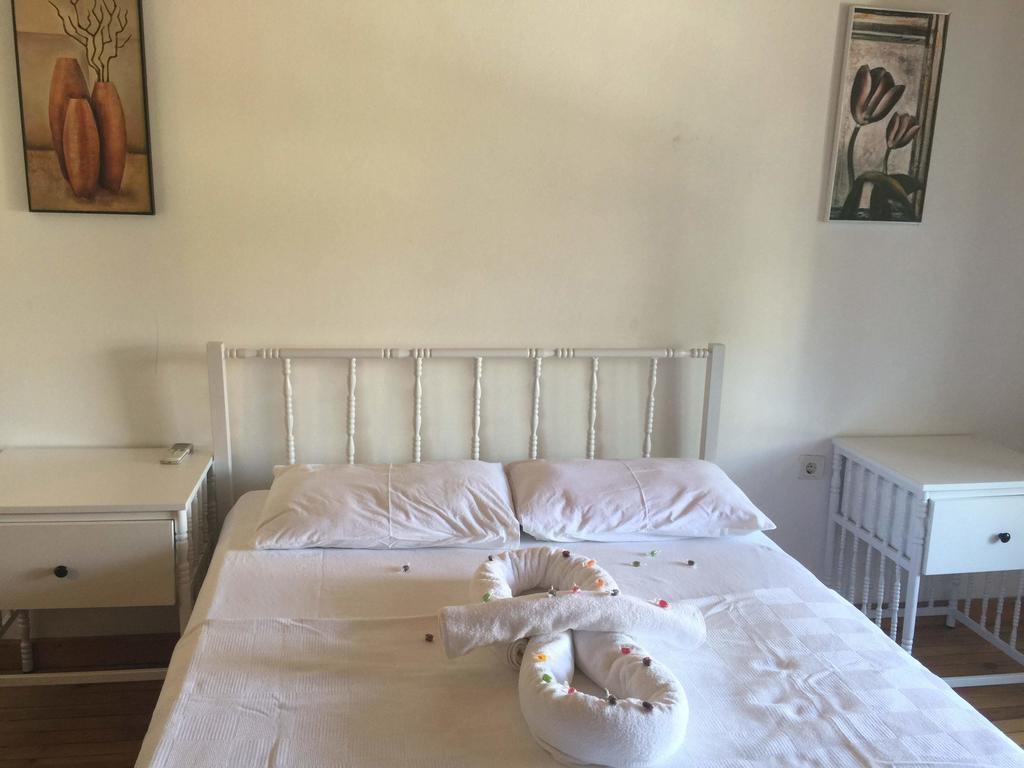 Pastor Historical Apart-Hotel The Gulf Of Izmir Esmirna Quarto foto