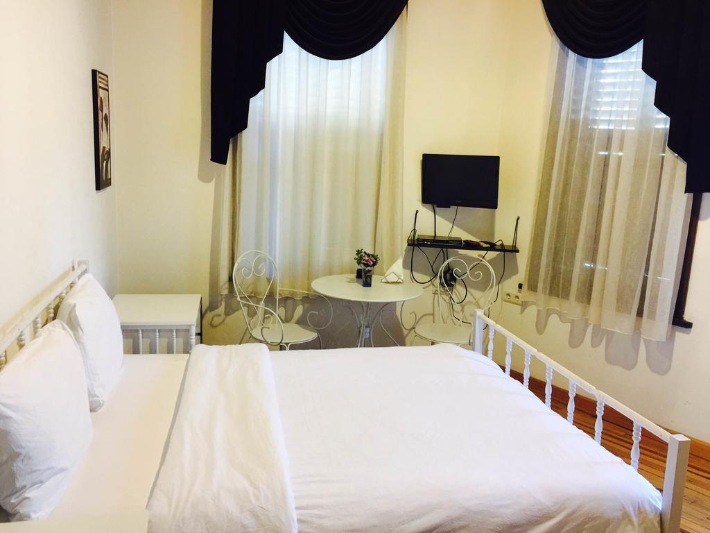 Pastor Historical Apart-Hotel The Gulf Of Izmir Esmirna Exterior foto